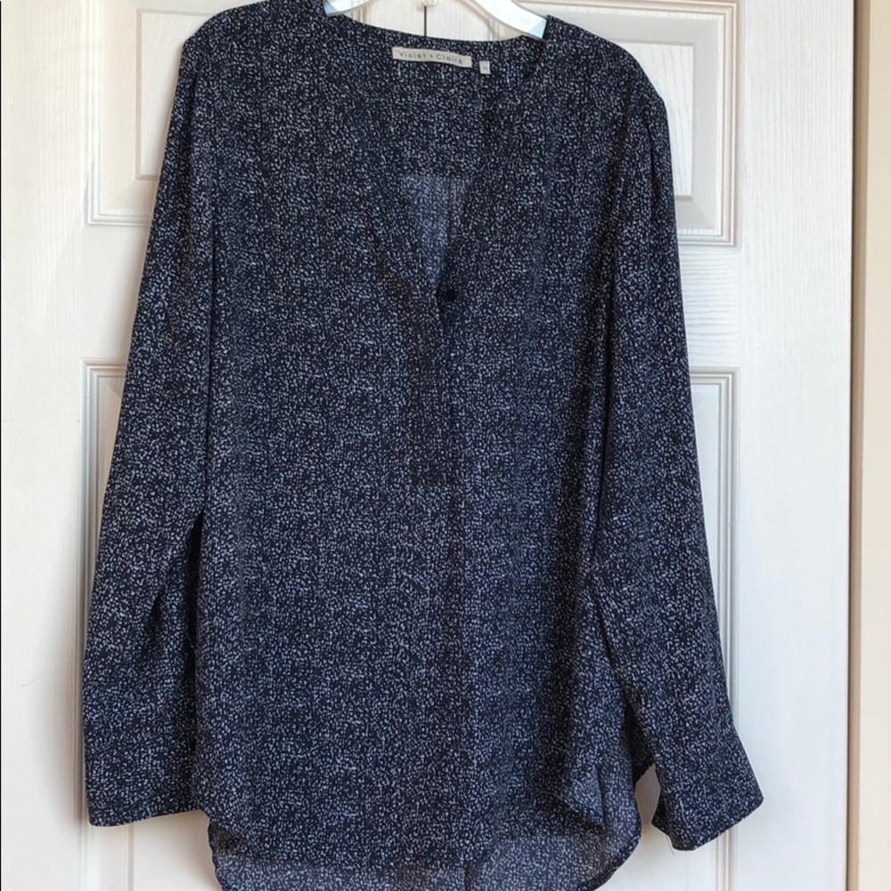 Violet & Claire White and Navy Patterned Blouse